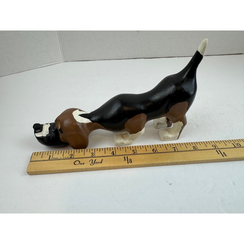 Vintage Hand Carved Wood Basset Hound Beagle Dog Figurine Folk Art Tri-Color 9" - Picture 3 of 9